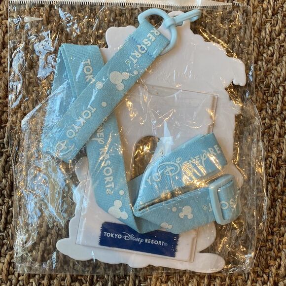 Mickey and Friends Tokyo Disney resort card holderlanyard - Picture 2 of 2